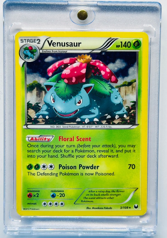 Photo 1 of 593437…holo Venusaur Pokémon card in hard plastic case