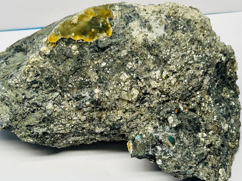 Photo 1 of 593454… large 5 x 3.5” pyrite rock (fools gold)