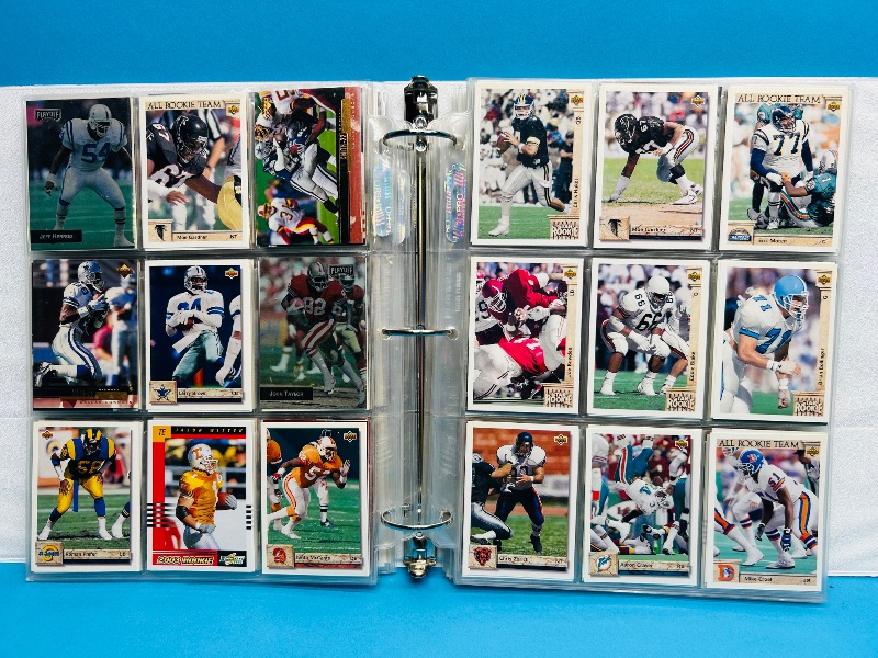 Photo 1 of 593533…  final sale no returns/refunds-396 mixed football cards in binder 