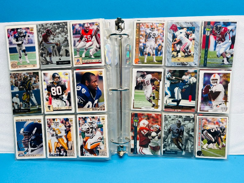 Photo 1 of 593533…  final sale no returns/refunds-396 mixed football cards in binder 