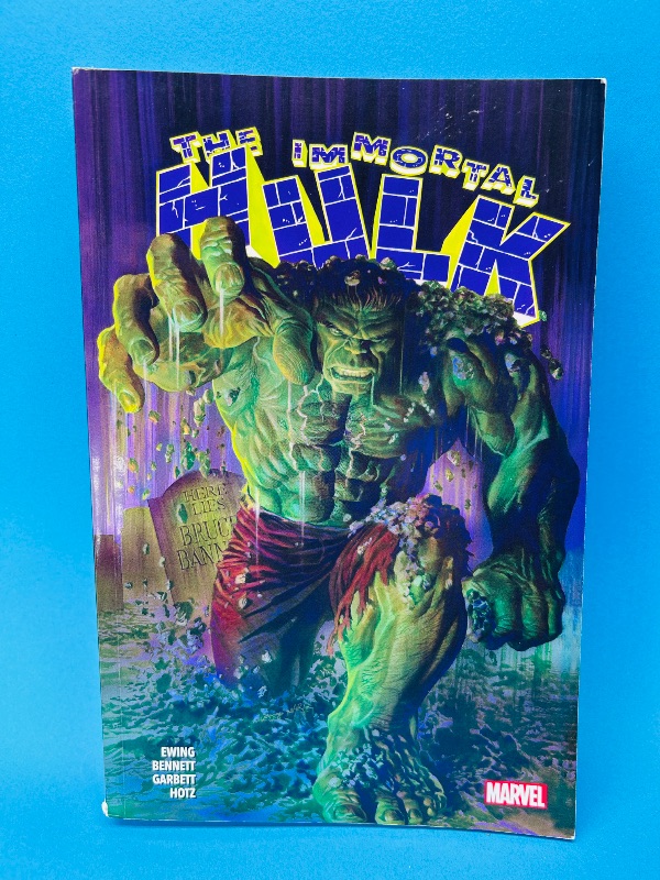 Photo 1 of 593534…Immortal Hulk Omnibus in plastic sleeve 
