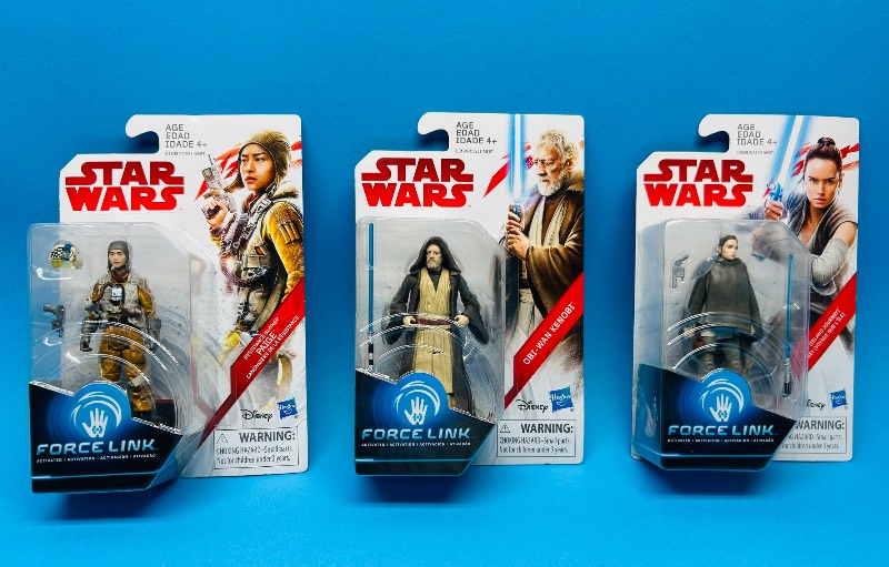 Photo 1 of 593588…3 Star Wars force link figures 