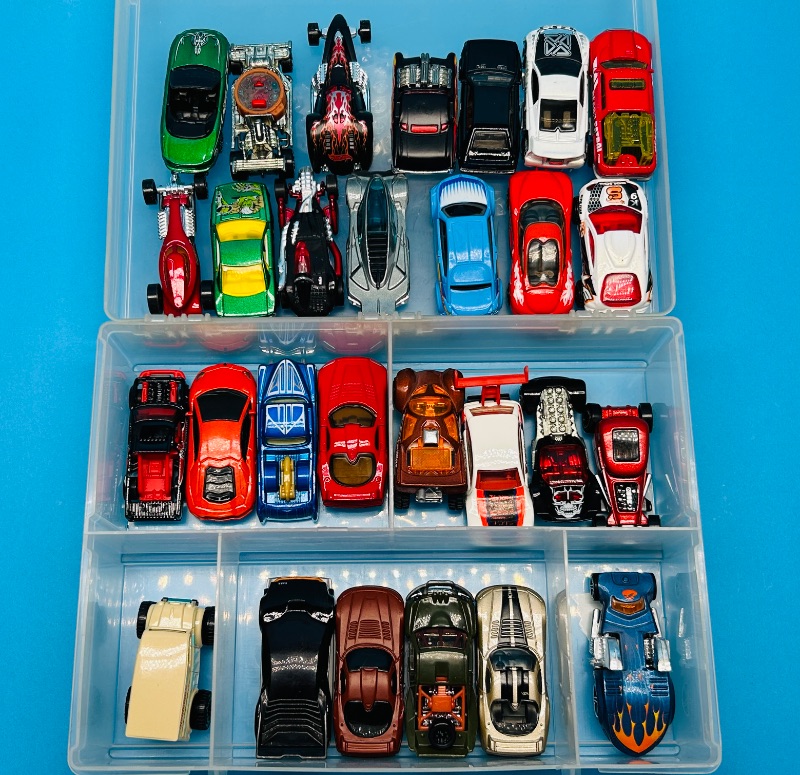 Photo 1 of 593595…final sale no returns/refunds-28 die cast cars in case