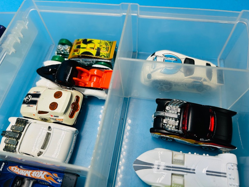 Photo 1 of 593596… final sale no returns/refunds-28 die cast cars in case