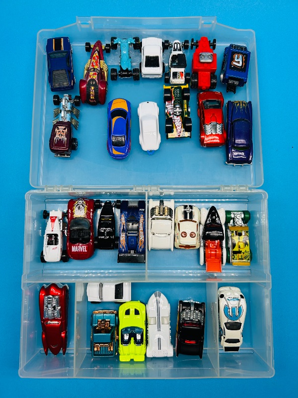 Photo 1 of 593596… final sale no returns/refunds-28 die cast cars in case