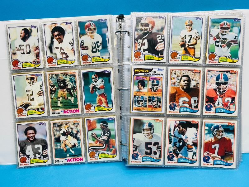Photo 1 of 593628…final sale no return/refund-528 complete 1982 football card set in binder
