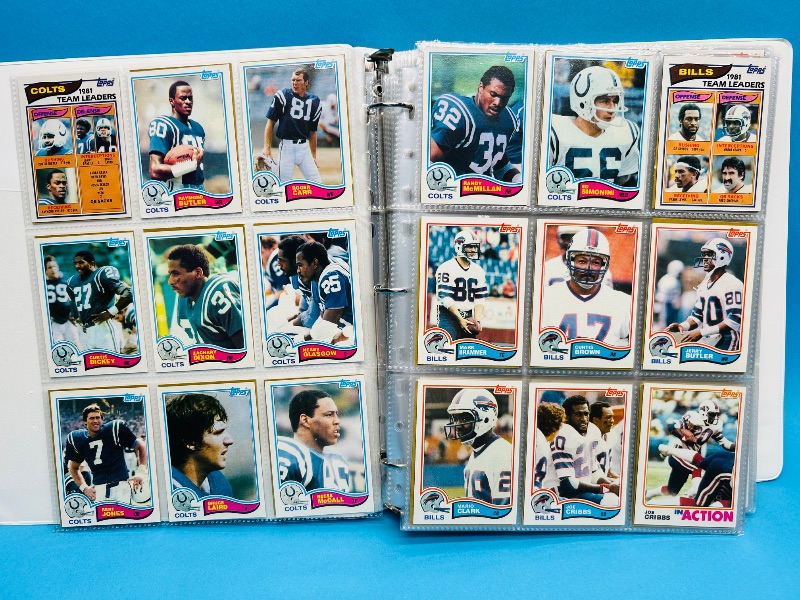 Photo 1 of 593628…final sale no return/refund-528 complete 1982 football card set in binder
