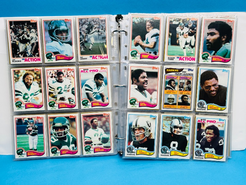 Photo 1 of 593628…final sale no return/refund-528 complete 1982 football card set in binder