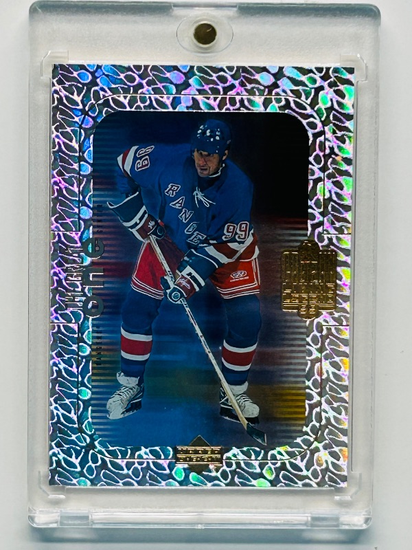 Photo 1 of 593660…Wayne Gretzky the great one card G09 in hard plastic case