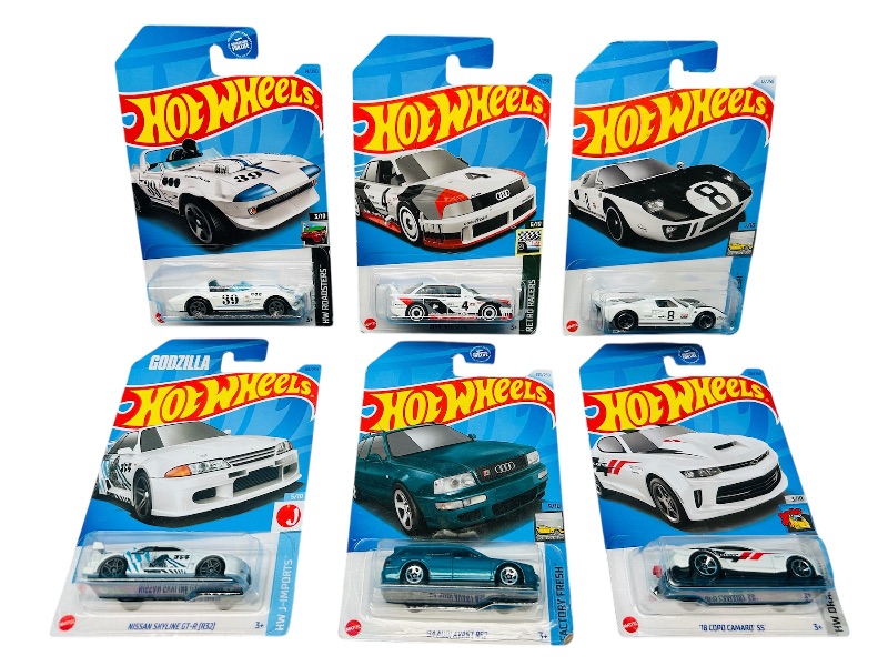 Photo 1 of 593706… 6 hot wheels die cast cars