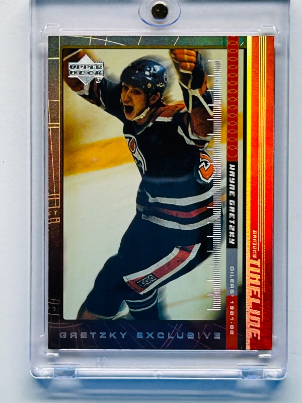 Photo 1 of 593711…Wayne Gretzky card 9 in hard plastic case