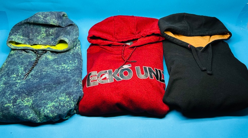Photo 1 of 593749…3 lightly used mens size XXL hoodie shirts