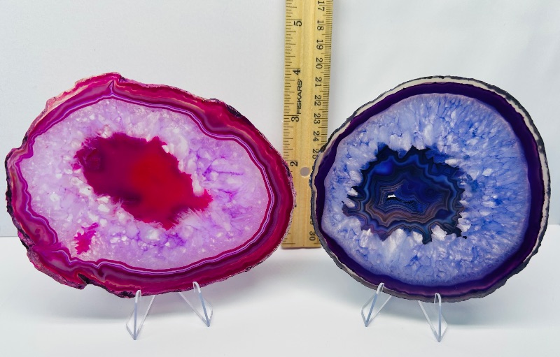 Photo 1 of 593828…2 agate slices on stands  4 x 5”, 4 x 4”