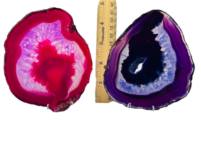 Photo 1 of 593832… 2 agate slices on stands approx 4x5”