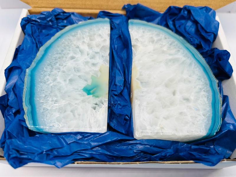 Photo 1 of 593833…agate base bookends 4”