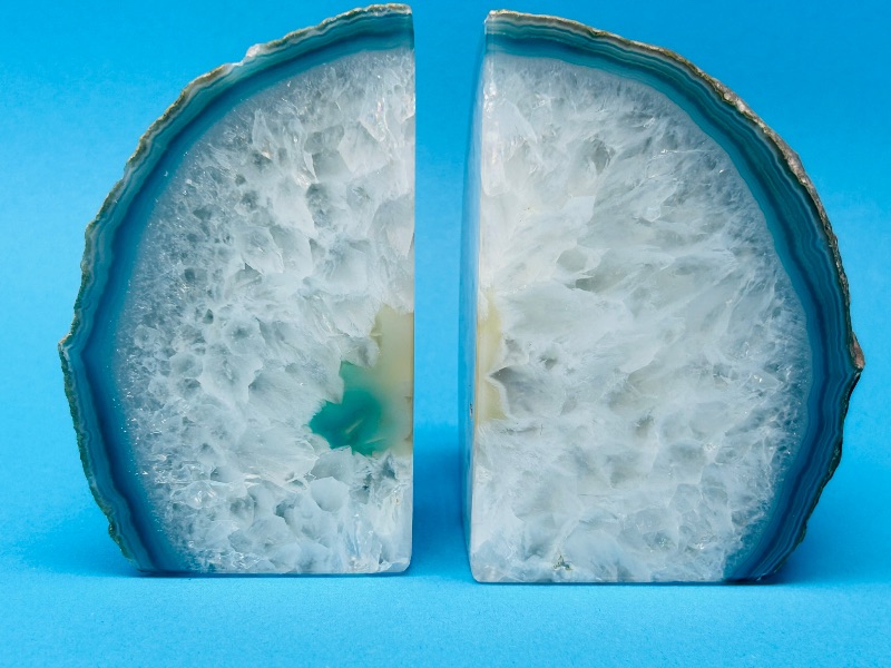 Photo 1 of 593833…agate base bookends 4”