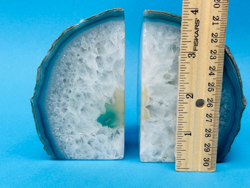 Photo 1 of 593833…agate base bookends 4”