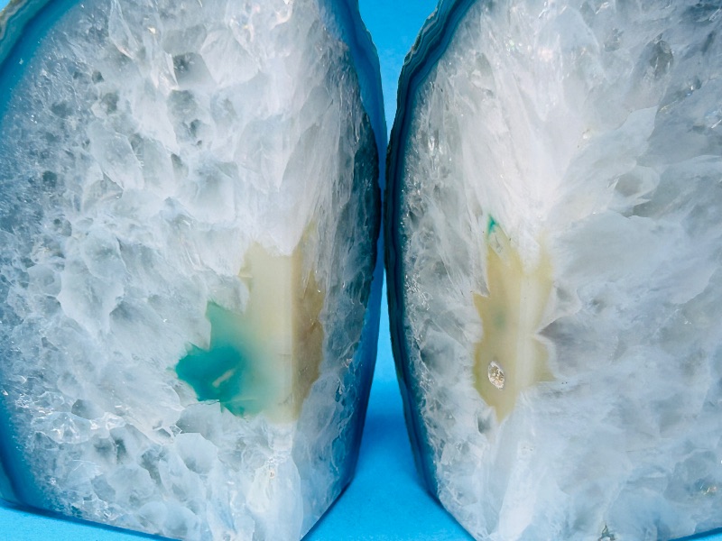 Photo 1 of 593833…agate base bookends 4”