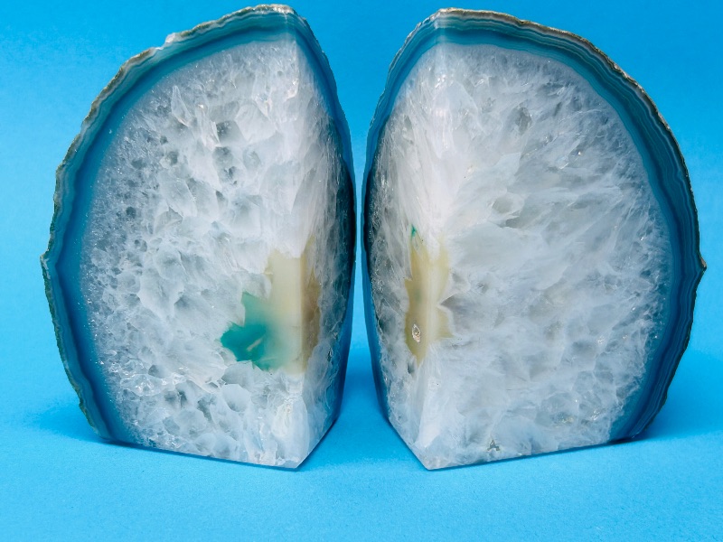 Photo 1 of 593833…agate base bookends 4”