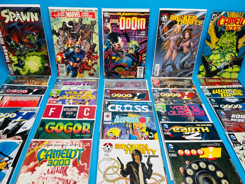 Photo 1 of 593841… final sale no return/refund-30 misc sleeved comics