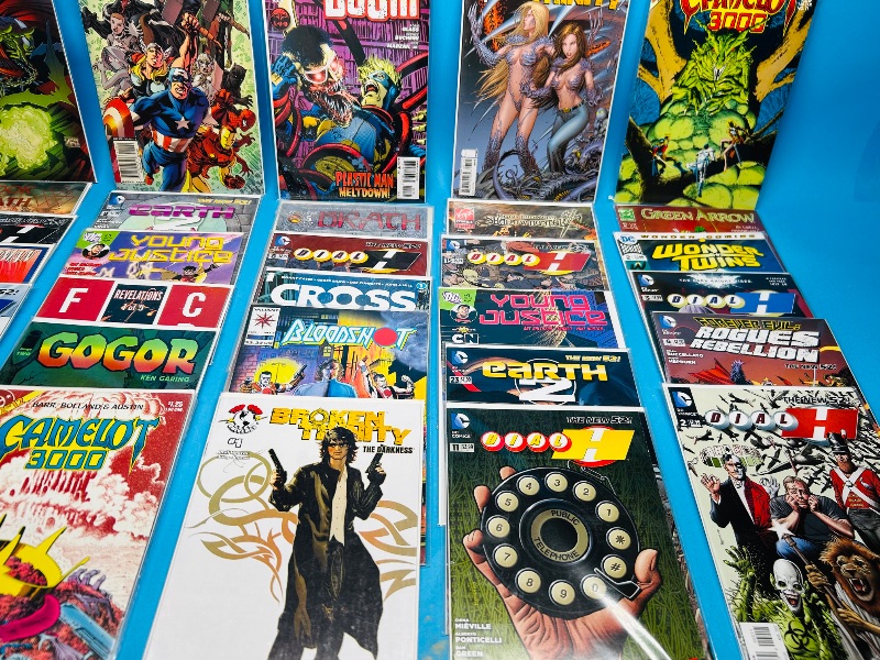 Photo 1 of 593841… final sale no return/refund-30 misc sleeved comics
