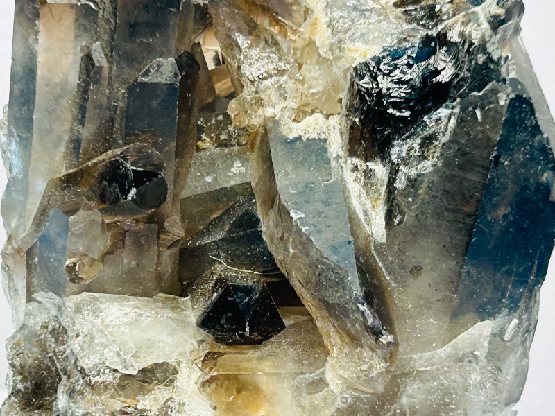 Photo 1 of 593870…3” y quartz cluster with stand