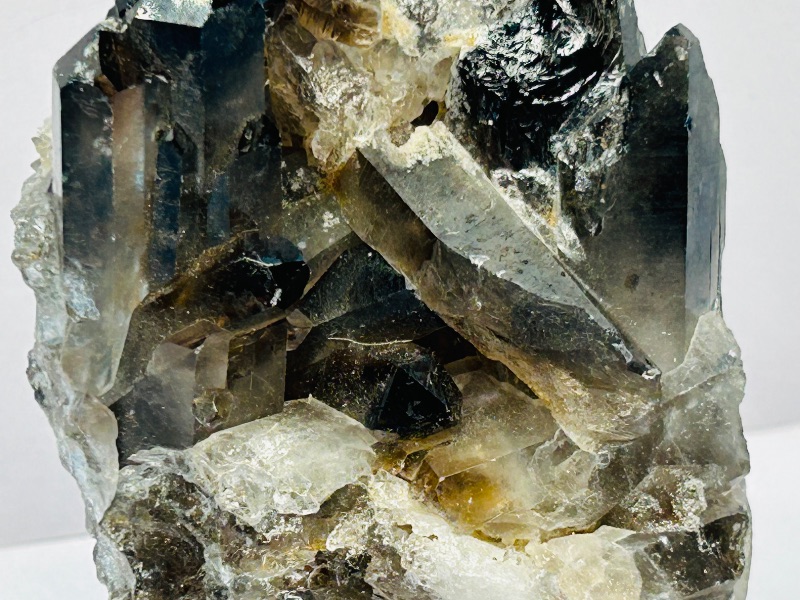 Photo 1 of 593870…3” y quartz cluster with stand