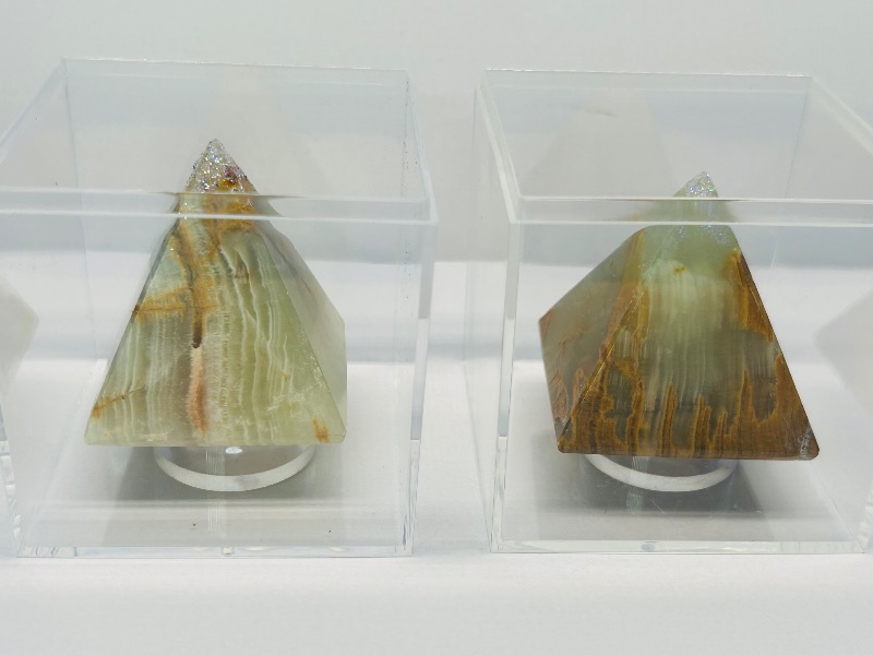 Photo 1 of 593905…2 onyx stone pyramids in cases
