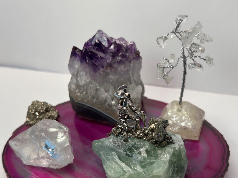 Photo 1 of 594096…rock collection on 6” agate base 