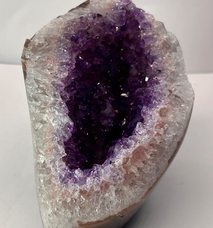 Photo 1 of 594106…4 x 3” bathtub amethyst crystal 