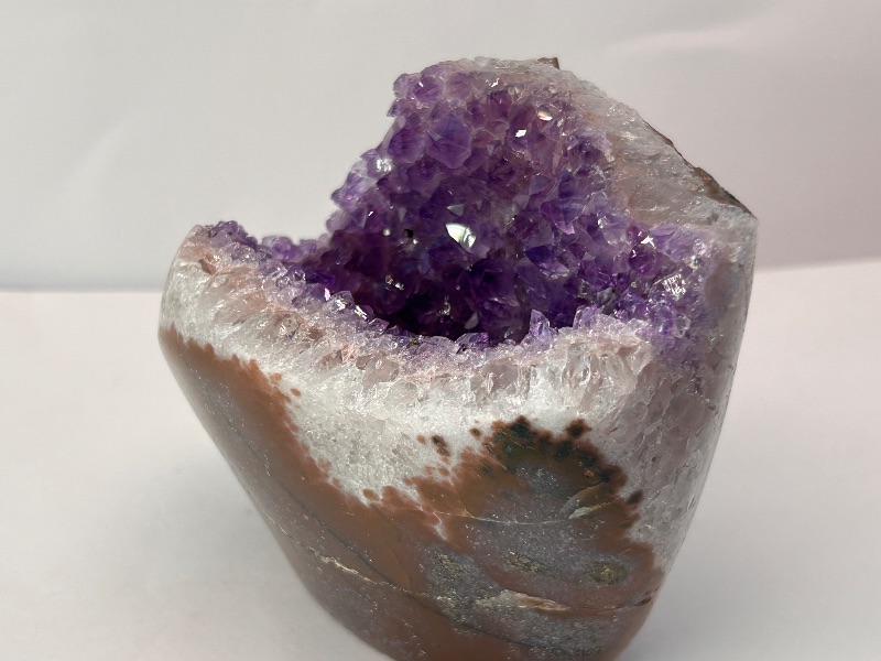 Photo 1 of 594106…4 x 3” bathtub amethyst crystal 