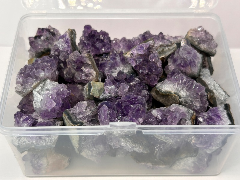 Photo 1 of 594114…small container of amethyst crystal chunks 