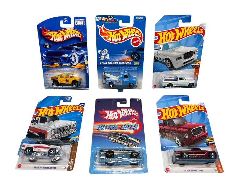 Photo 1 of 594118…6 hot wheels die cast trucks 