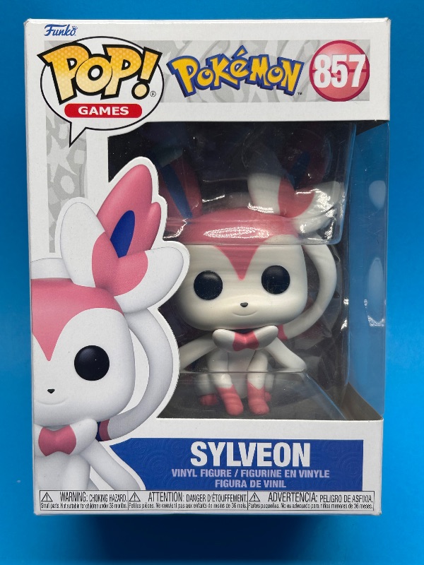 Photo 1 of 594131… Funko pop Pokémon SYLVEON vinyl figure