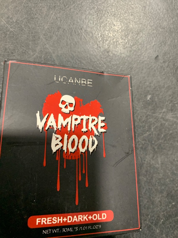 Photo 1 of UCANBE 3PCS Halloween Dripping Fake Blood Makeup Kit Realistic Blood Drops Body Paint Washable Fake Blood Set For Zombie Vampire Clown Monster Clothes Costume Cosplay SFX Special Effects Makeup 90ML