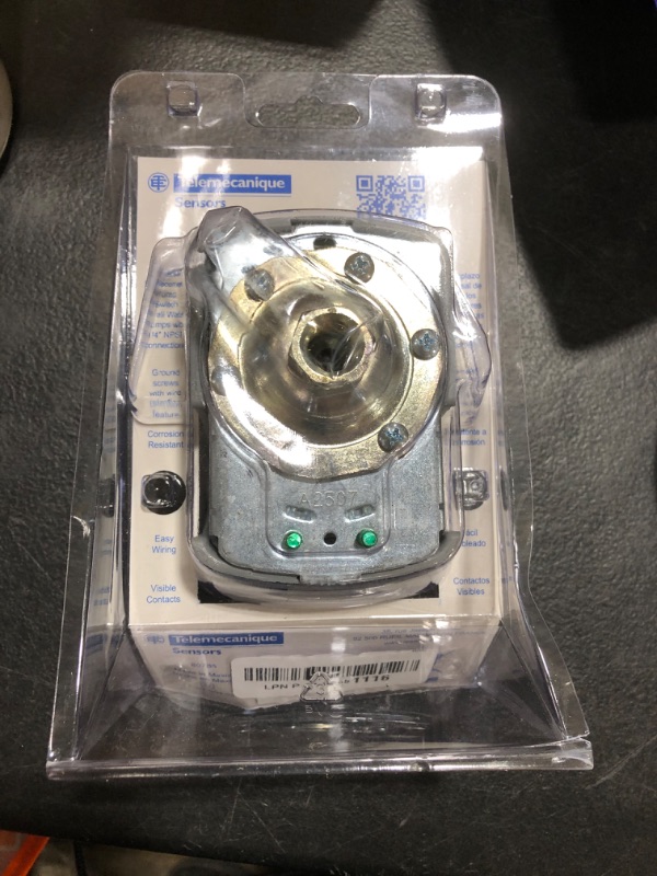 Photo 1 of Square D 9013 FSG2 30/50 Schneider Electric FSG2J21CP 30-50 PSI Pumptrol Water Pressure Switch