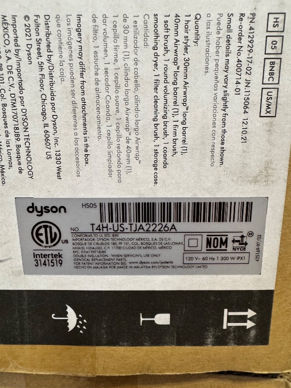Photo 1 of Dyson Airwrap™ Multi-Styler Complete Long- MISSING TINY ATTACHEMENT- READ NOTES 

