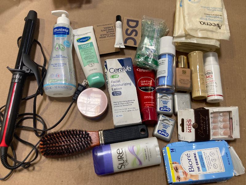 Photo 1 of Beauty & Personal Care 