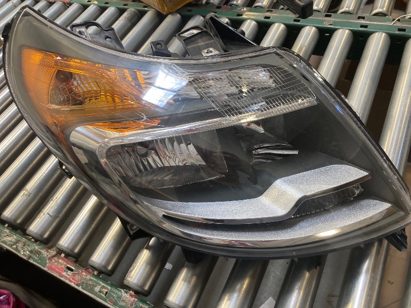 Photo 1 of 1pc--SAILIN Replacement Passenger Right Side Headlight Headlamp without DRL Assemble Complete for RAM Promaster 1500 2500 3500 from 2010-2022
