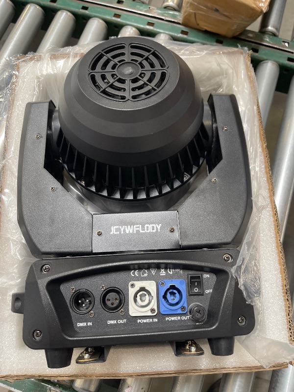 Photo 1 of 19x15W Zoom Beam Wash Moving Head Light for Stage Lighting Effect with RGBW 4in1 LED and DMX Control Dj Disco and Nightclub (1Pack)