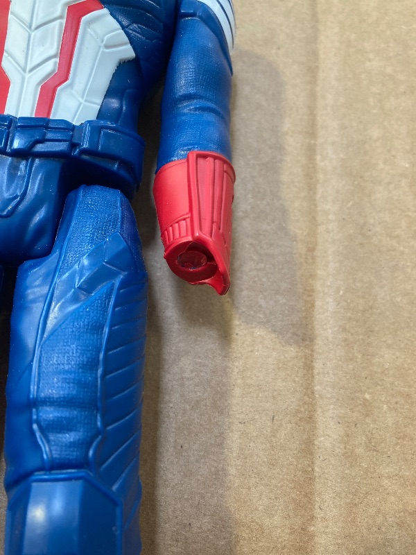 Photo 1 of Marvel Studios Captain America Brave New World, Titan Hero Series, 12-Inch Captain America Action Figure, Super Hero Toys for Kids 4 and Up