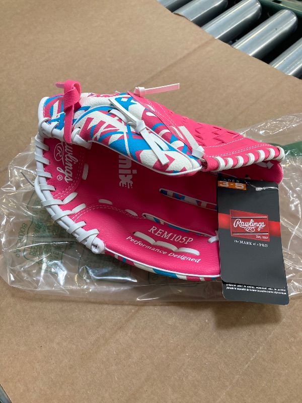 Photo 1 of Rawlings | REMIX T-Ball & Youth Baseball Glove | Right Hand Throw | 10.5" | Pink