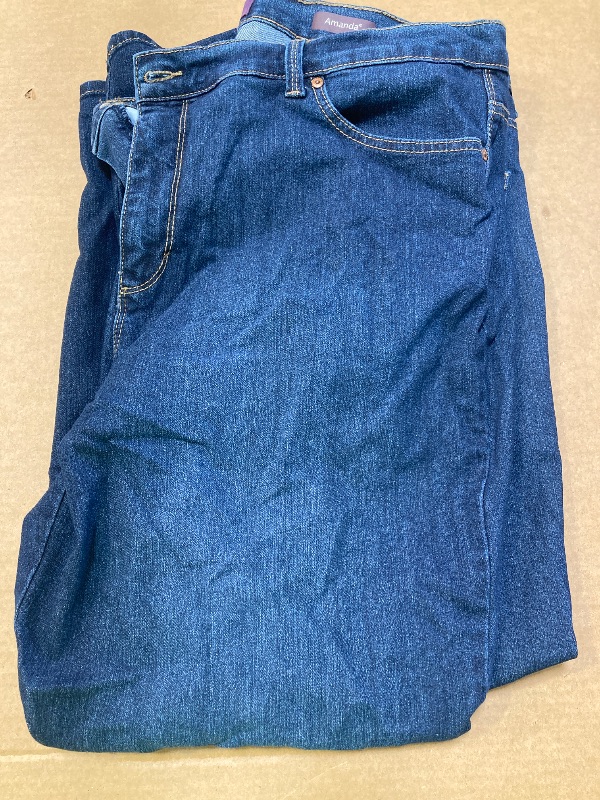 Photo 1 of Amanda Jeans 20W