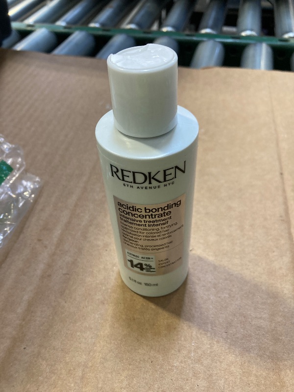 Photo 1 of Redken Bonding Treatment for Damaged Hair Repair | Acidic Bonding Concentrate | For All Hair Types