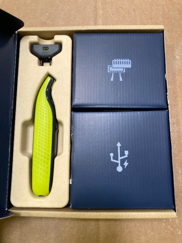 Photo 1 of Philips Norelco OneBlade 360 Hybrid Face, Electric Beard Trimmer and Shaver, with 360 Blade Technology, 1x 360 Blade for Face, 5in1 Adjustable Comb, Model QP2724/90