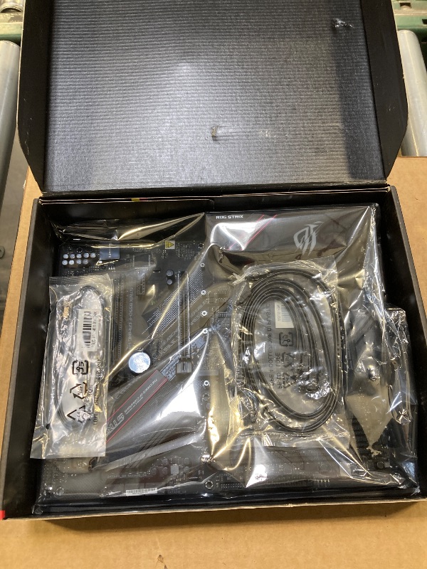 Photo 1 of ASUS ROG Strix B550-F Gaming WiFi II AMD Socket AM4 ATX DDR4 Motherboard