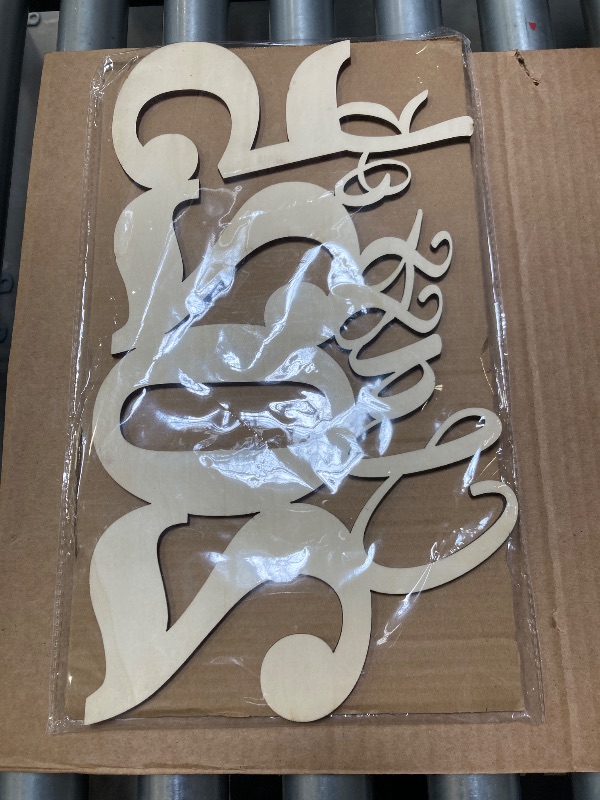 Photo 1 of Class of 2025 Wooden Sign Graduation Decorations Red 2025 Graduation Photo Booth Prop Grad 2025 Wooden Sign Graduation Party Decorations