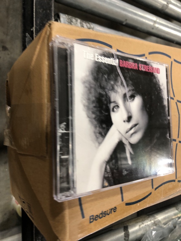 Photo 1 of The Essential Barbra Streisand (Packaging May Vary)