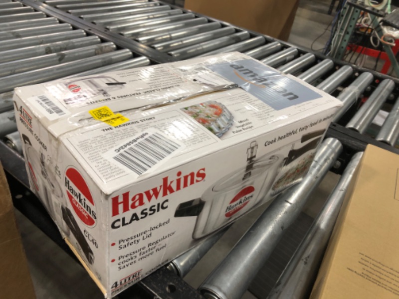 Photo 1 of Hawkins 4 Litre Classic Pressure Cooker, Best Inner Lid Cooker, Silver (CL40)