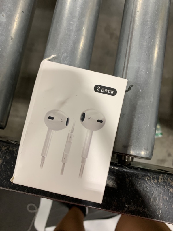Photo 1 of 2 Pack for iPhone Earbuds Wired Headphones Earphones with 3.5mm Wired Nosie with Mic,Volume Control Support for iPhone,iPad,iPod,Computer,MP3/4,Android Most 3.5mm Audio DevicesLPNPMEC1565105

